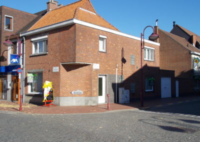 Hoekwoning in het hart van Landegem