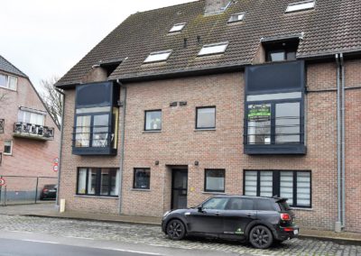 Lichtrijk appartement met garage in het dorp van URSEL.