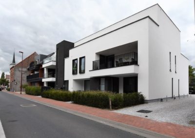 Appartement met ruim terras, carport te Landegem.