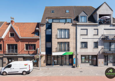 Ruim duplex appartement met garage centrum Eeklo.