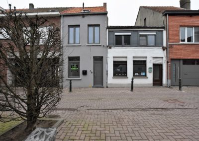 Gerenoveerde woning met 4 slaapkamers centrum Eeklo.