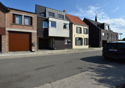 Duplex appartement met 2 slaapkamers en private parkeerplaats te Oedelem.