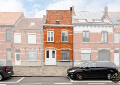 Woning met mogelijkheden en zonnige tuin centrum Eeklo.