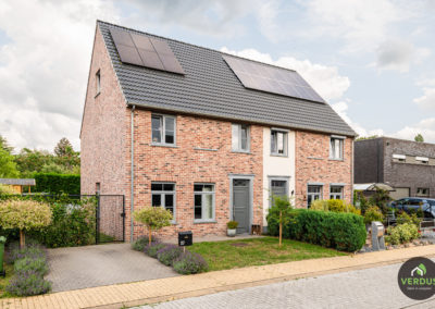 Landelijke nieuwbouw woning vlakbij centrum Eeklo.