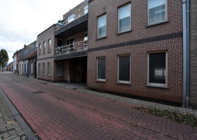 Lichtrijk appartement met garage in het centrum EEKLO.