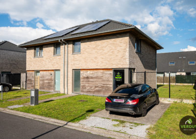 Recente energiezuinige woning onmiddellijk vrij bij akte te Eeklo.