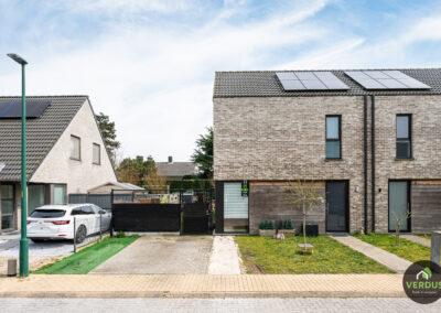 Recente nieuwbouw vlakbij centrum Eeklo.